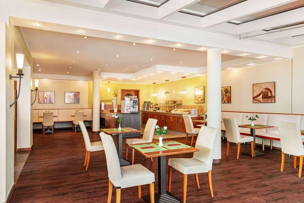Amedia Frankfurt Russelsheim Trademark Collection By Wyndham Restoran fotoğraf